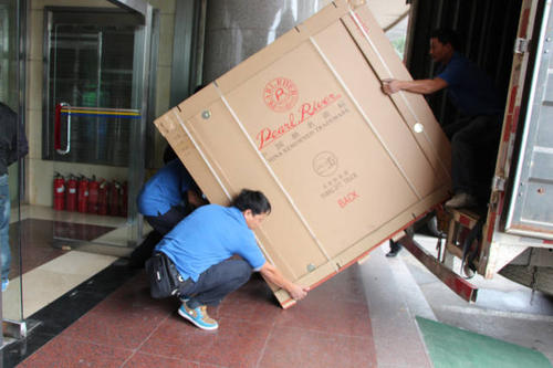 仁兴镇钢琴贵重工艺品无忧运